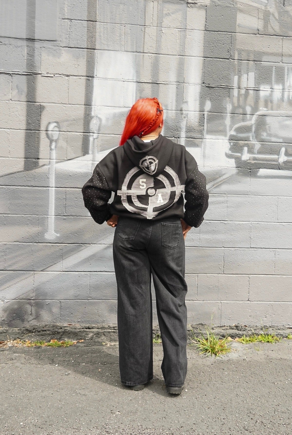 Black( 5th apparel hoodie